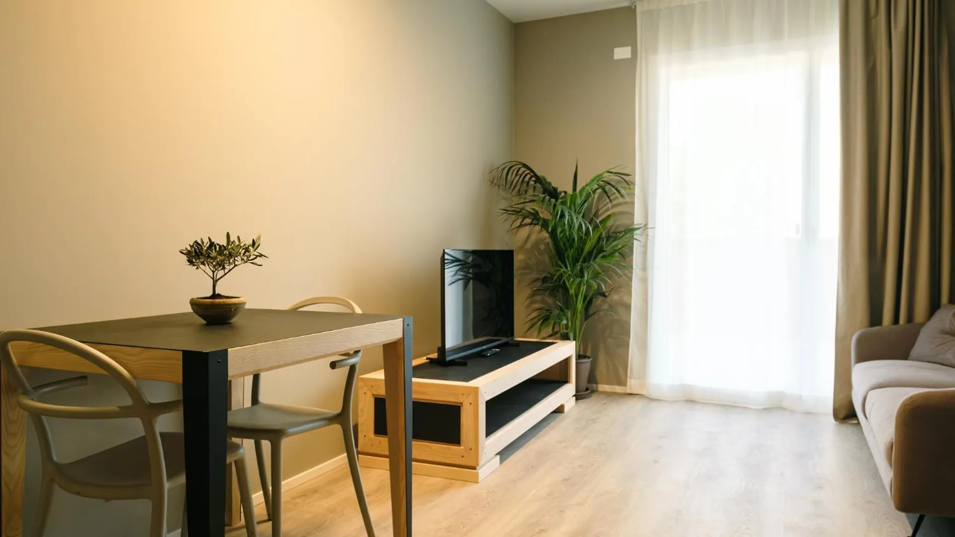 Camoma Aparthotel - Suites Apartments Jesolo